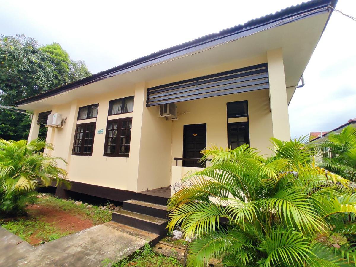 Attran Hotel Mawlamyine Exterior photo